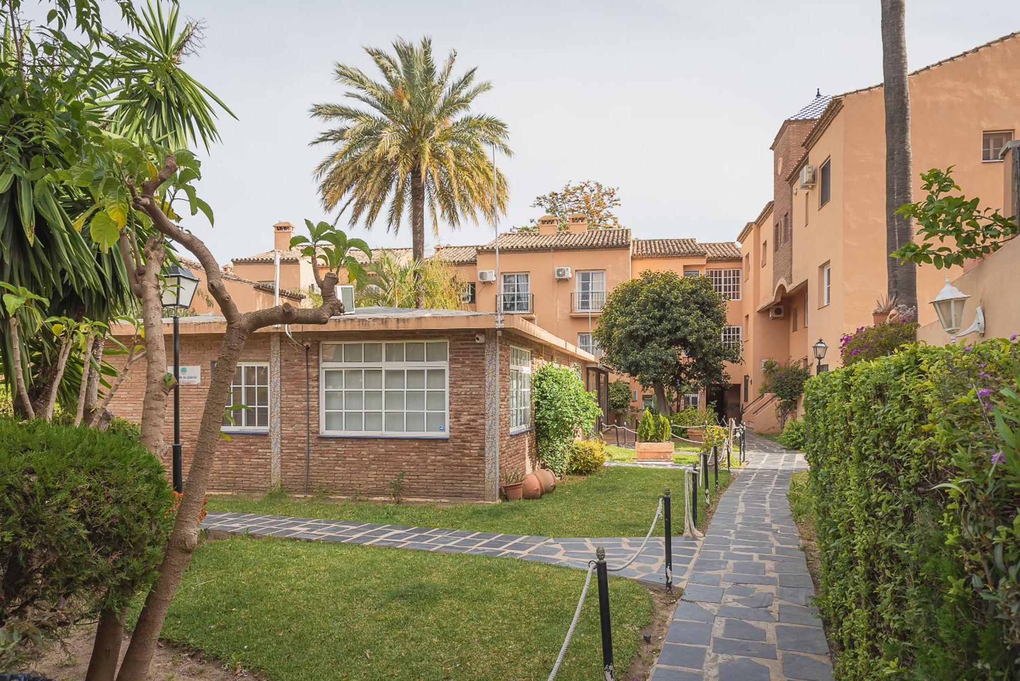 Skysea Holidays Riviera Del Sol Malaga Bagian luar foto
