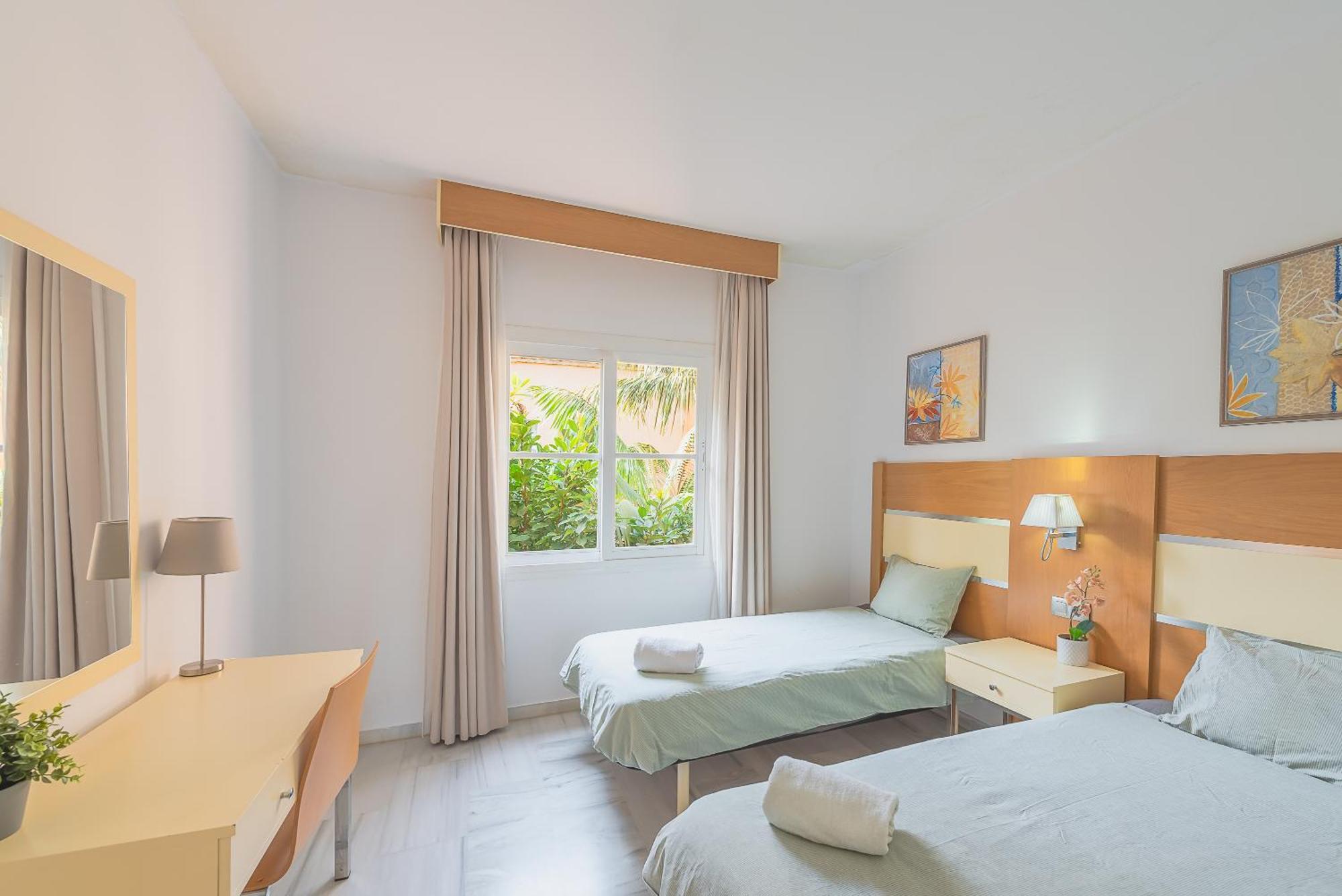 Skysea Holidays Riviera Del Sol Malaga Bagian luar foto