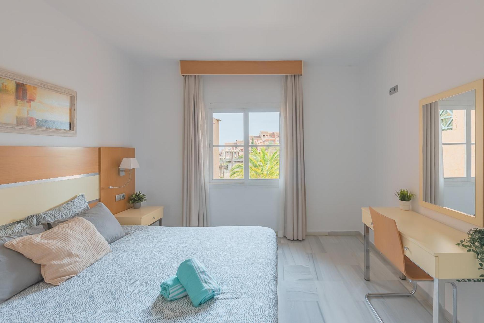 Skysea Holidays Riviera Del Sol Malaga Bagian luar foto